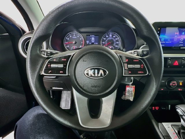 Used 2020 Kia Forte LXS FWD image 11