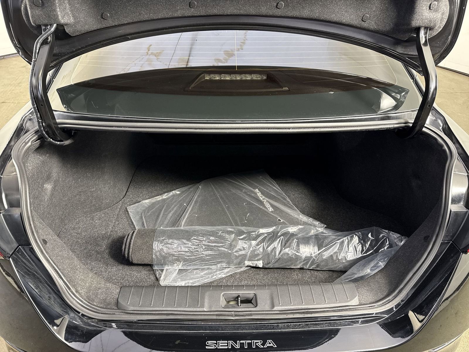 Certified 2025 Nissan Sentra S image 33