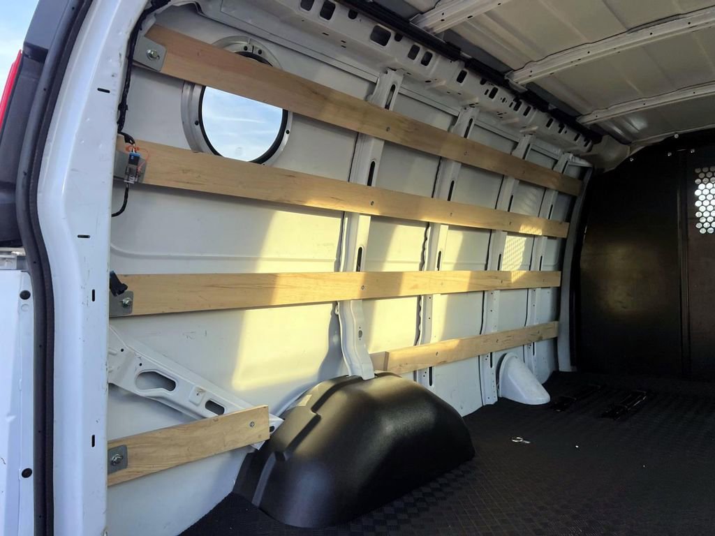 Used 2024 Chevrolet Express 2500 w/ Driver Convenience Package image 9