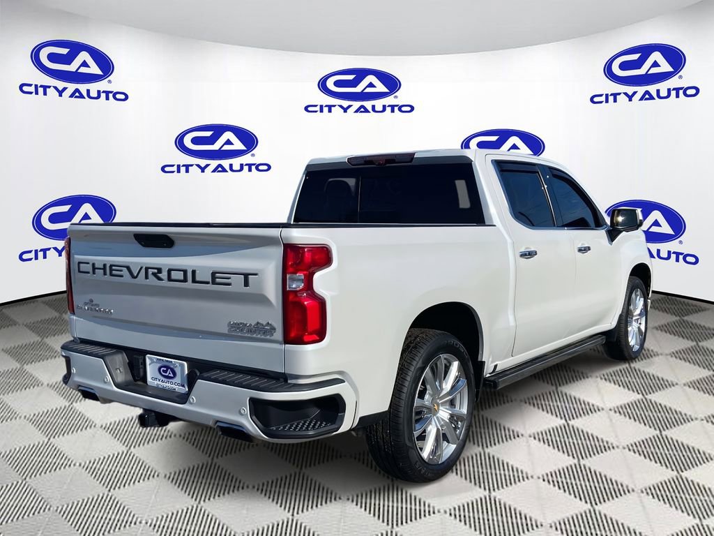 Used 2021 Chevrolet Silverado 1500 High Country w/ Technology Package image 3