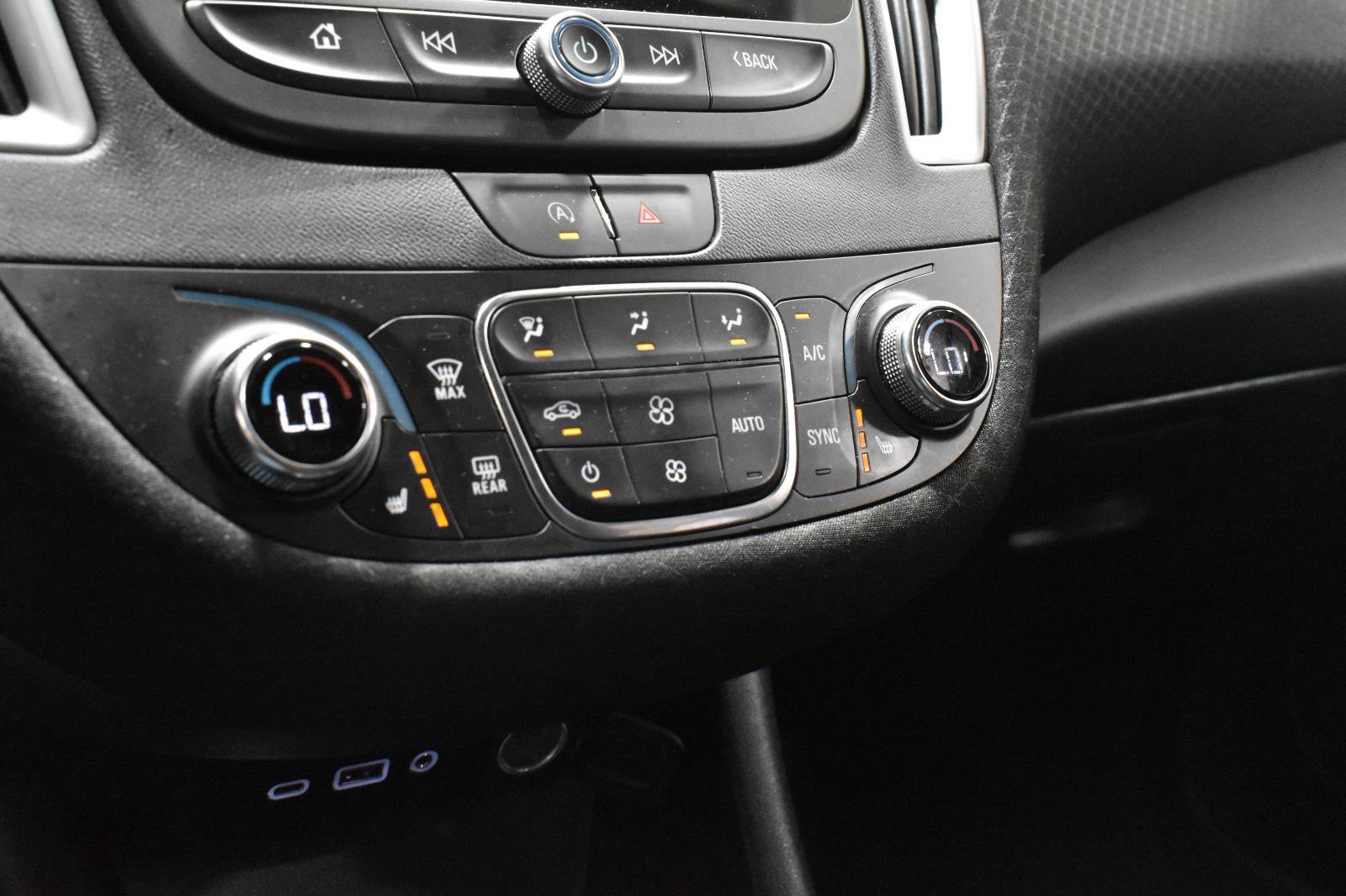 Used 2024 Chevrolet Malibu LT w/ Sport Edition image 18