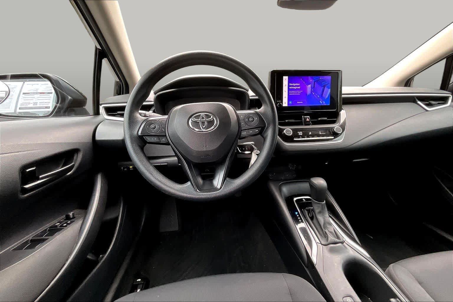 Used 2024 Toyota Corolla LE FWD image 6