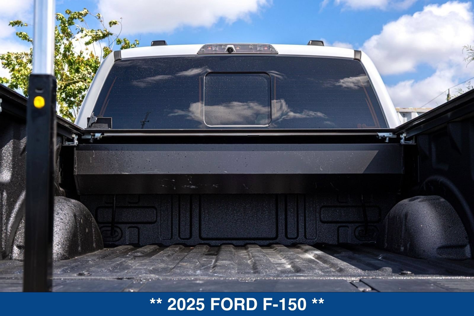 Used 2025 Ford F150 Raptor AWD/4WD image 40