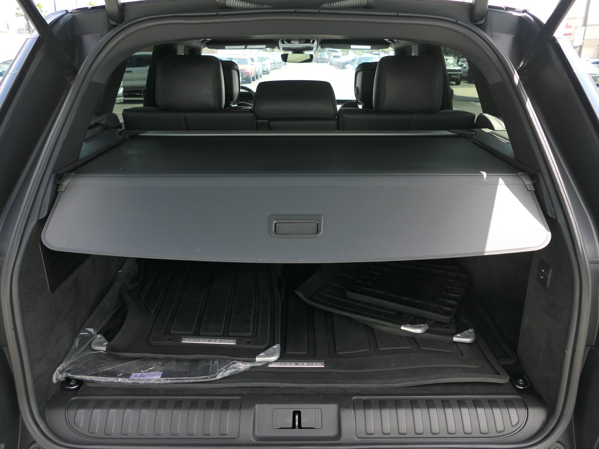 Used 2018 Land Rover Range Rover Sport Supercharged image 28