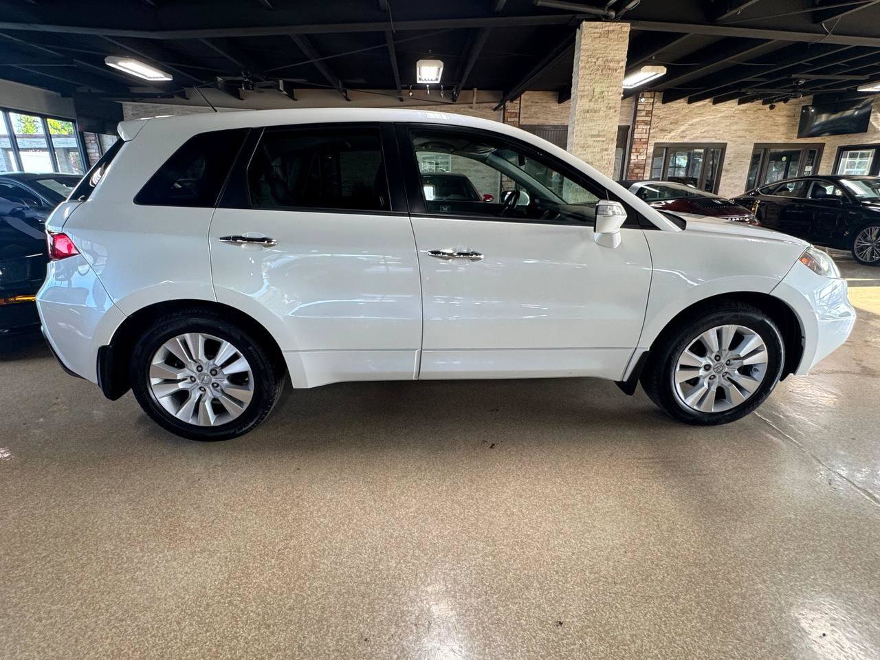 Used 2010 Acura RDX SH-AWD image 8