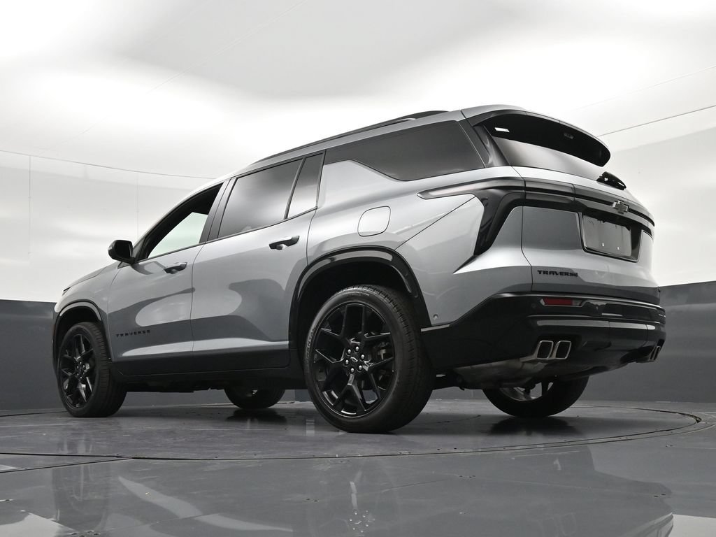 Used 2024 Chevrolet Traverse RS FWD image 27