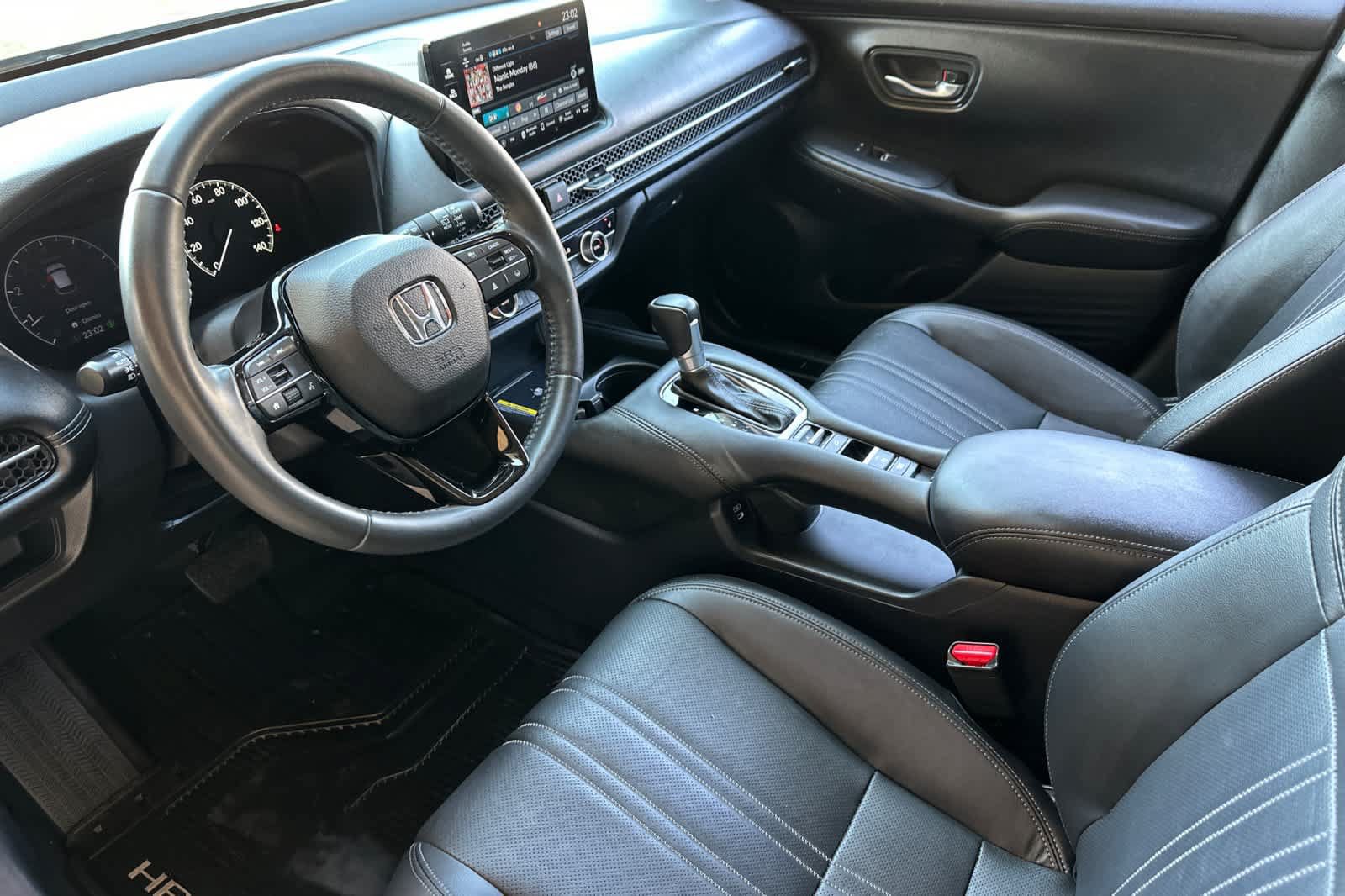 Used 2024 Honda HR-V EX-L image 9