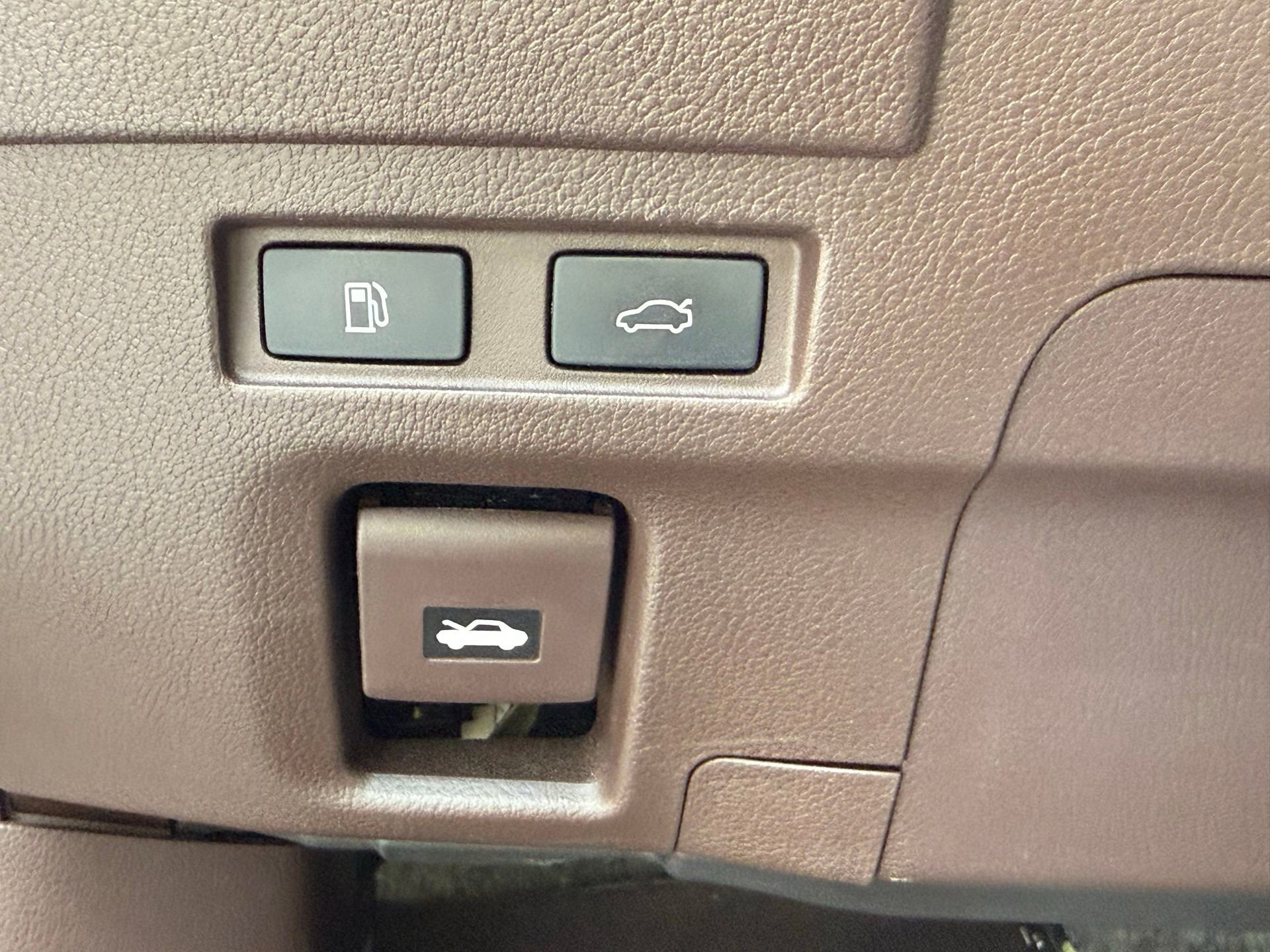 Used 2020 Lexus ES 300h w/ Premium Package FWD image 42