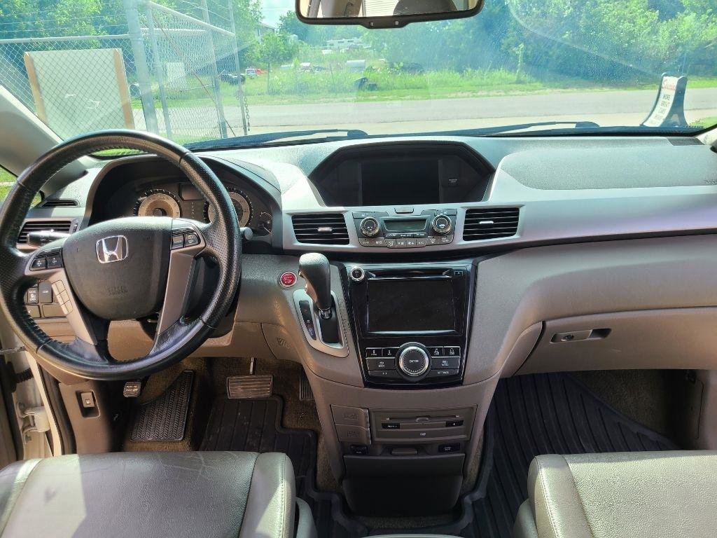 Used 2014 Honda Odyssey EX-L image 21