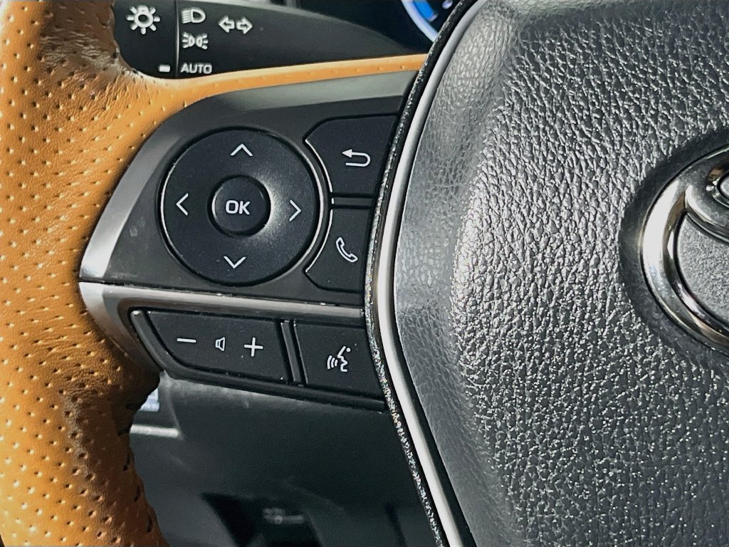 Used 2020 Toyota Avalon Limited w/ Advanced Safety Package FWD image 16
