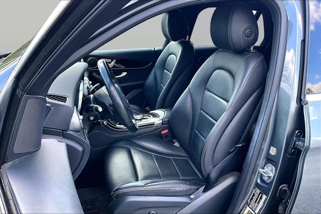Used 2019 Mercedes-Benz GLC 300 4MATIC image 11