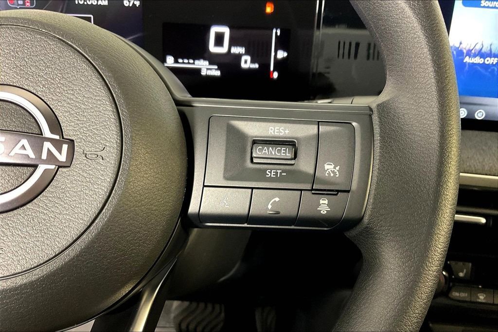 New 2026 Nissan Kicks SV w/ SV Premium Package AWD/4WD image 30