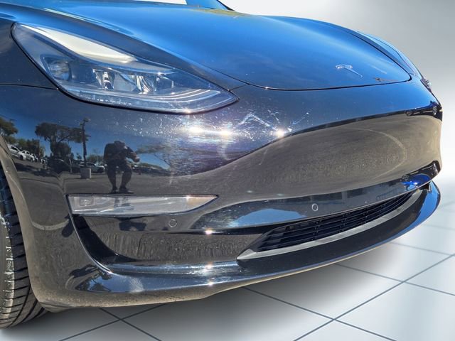 Used 2022 Tesla Model 3 Standard Range image 2