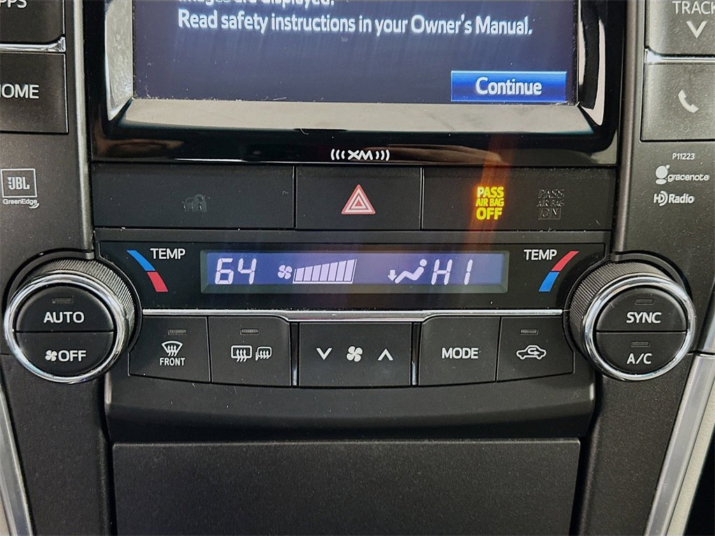 Used 2017 Toyota Camry XLE image 15