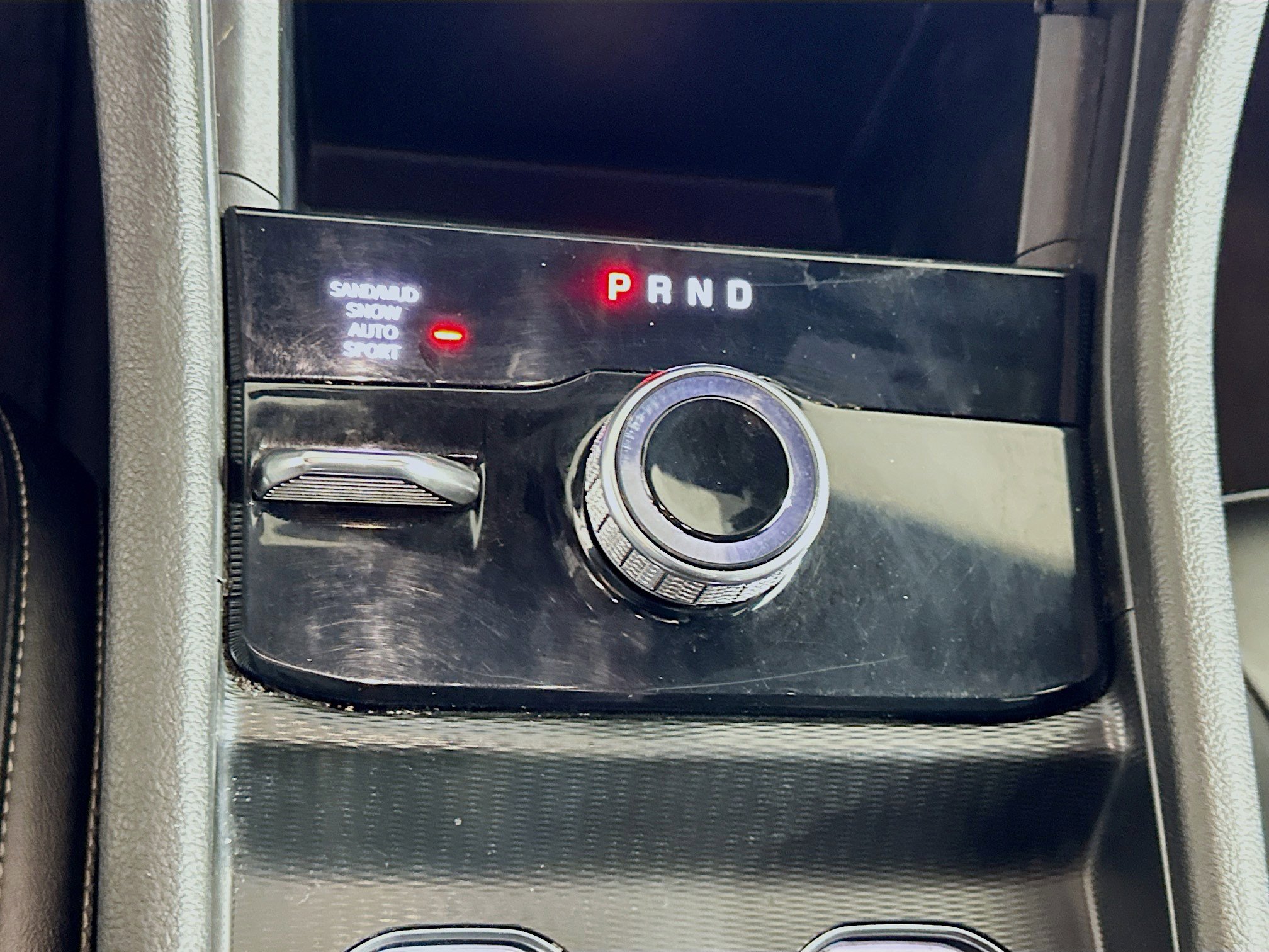 Used 2024 Jeep Grand Cherokee Limited image 25