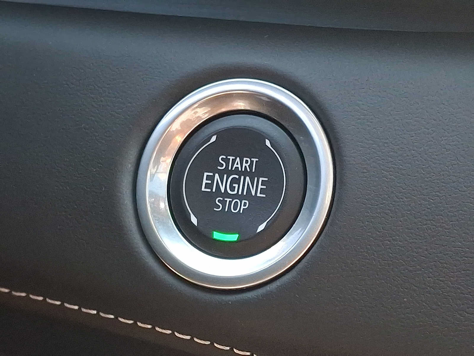 Certified 2024 Cadillac Escalade Sport Platinum w/ LPO, ONYX Package AWD/4WD image 20