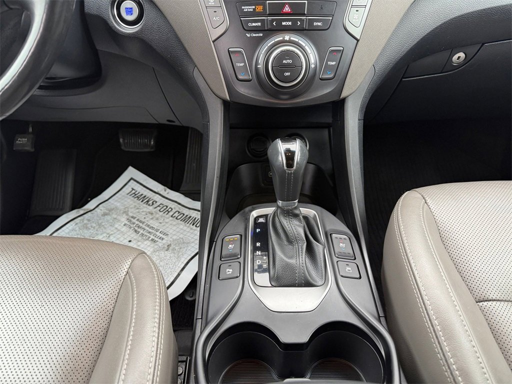 Used 2017 Hyundai Santa Fe Limited image 11