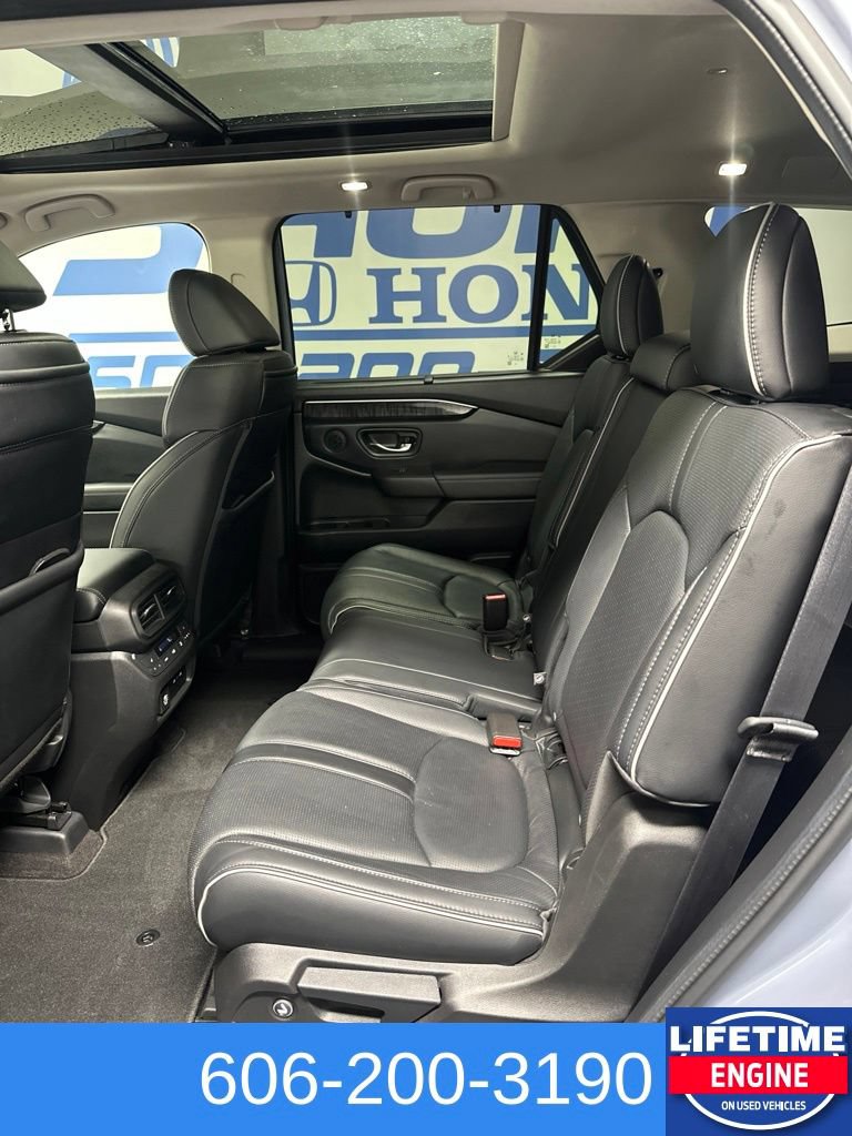 Used 2024 Honda Pilot Elite image 17