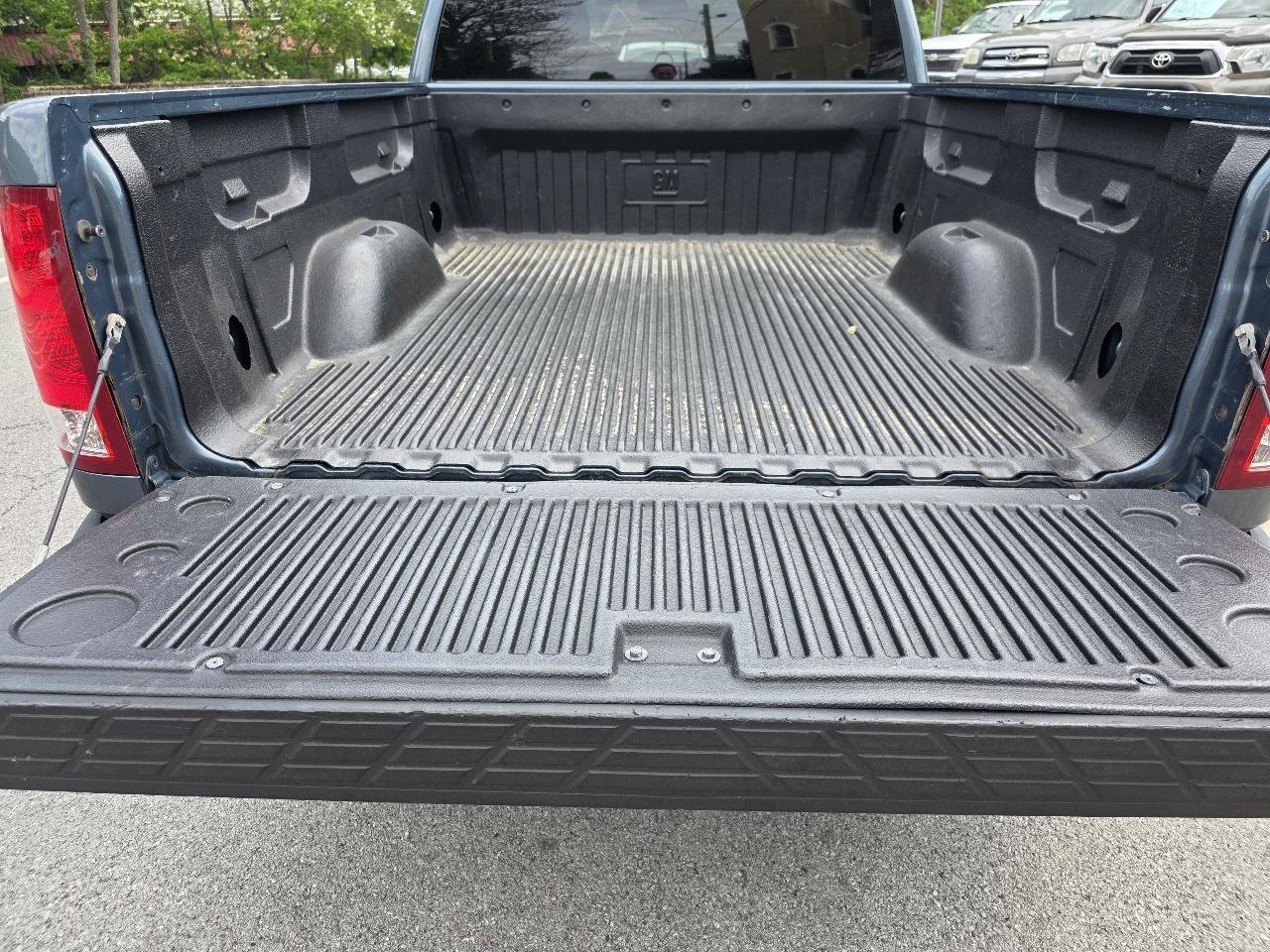 Used 2009 GMC Sierra 1500 SL image 39