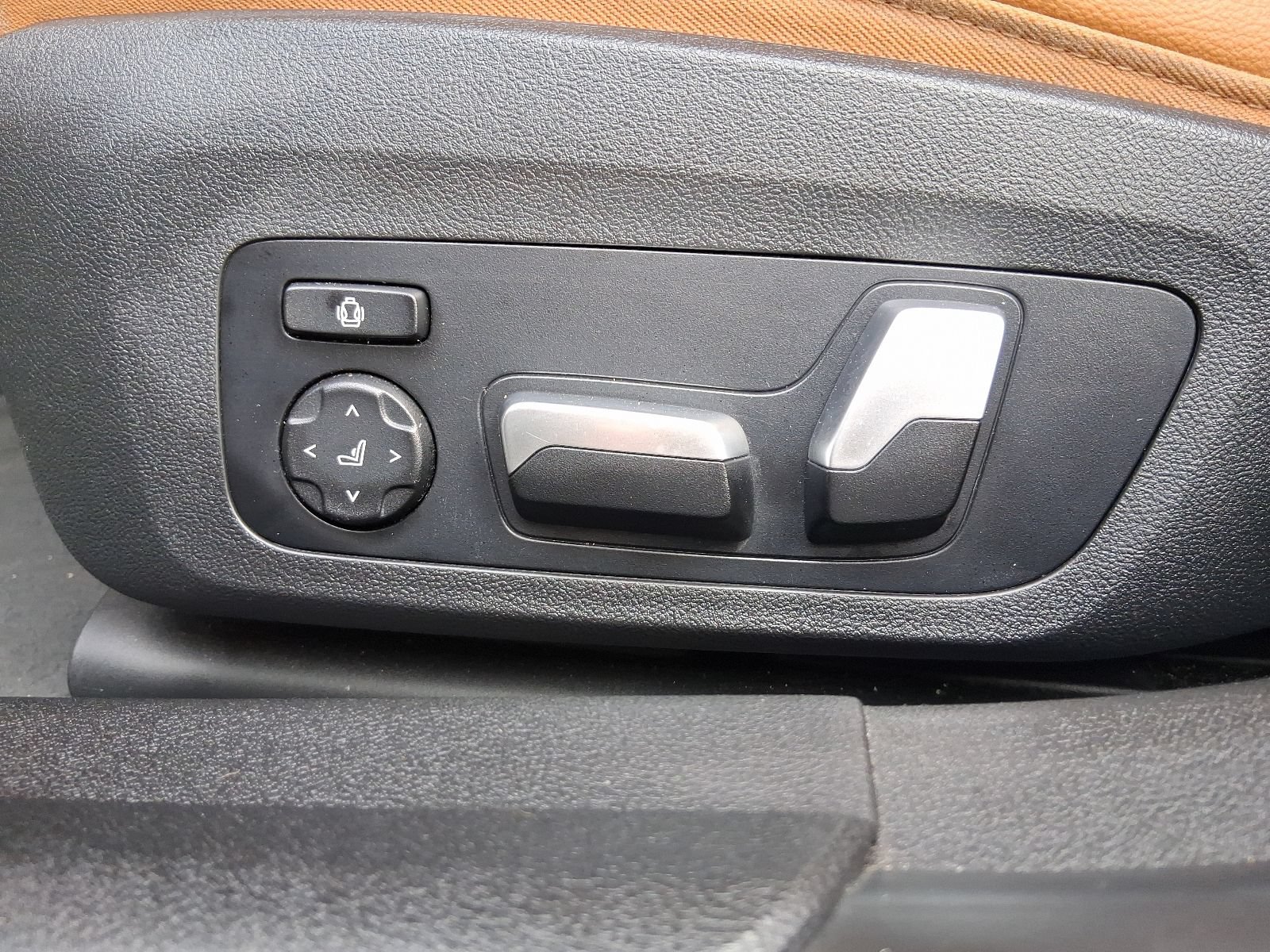 Used 2021 BMW 330e RWD image 7