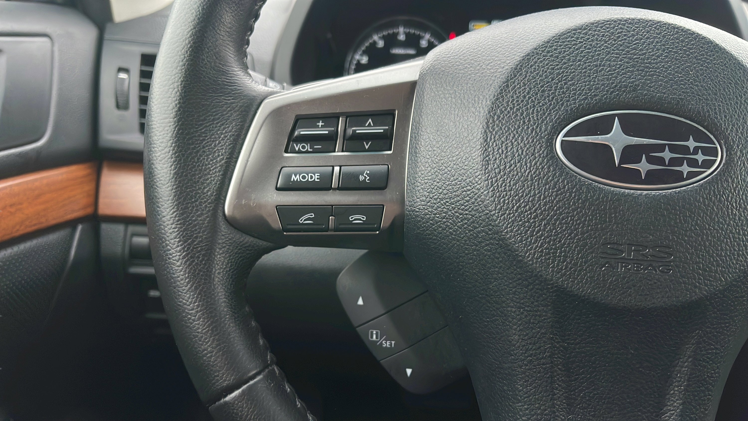 Used 2013 Subaru Outback 2.5i Limited image 19