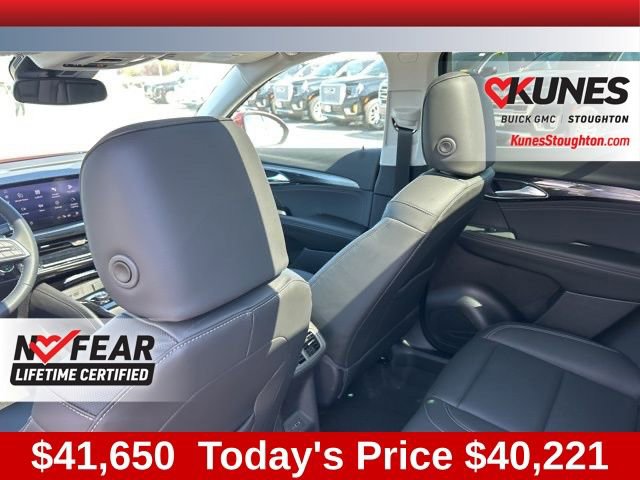 New 2025 Buick Envision Preferred image 44