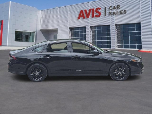 Used 2025 Honda Accord SE image 5