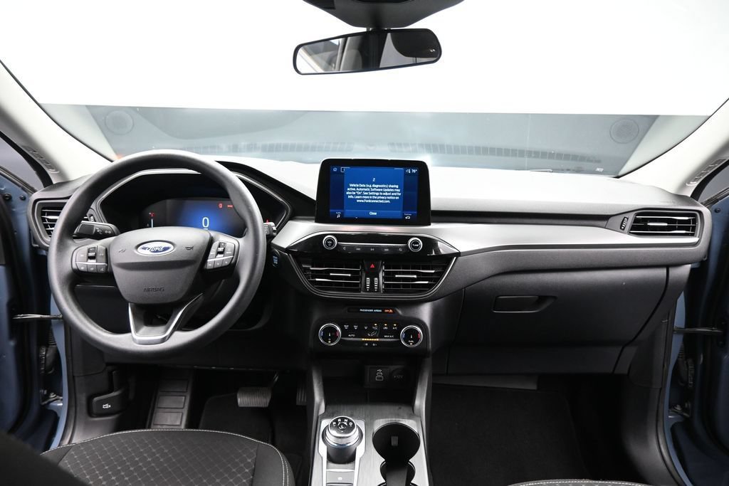 Used 2025 Ford Escape Active AWD/4WD image 18