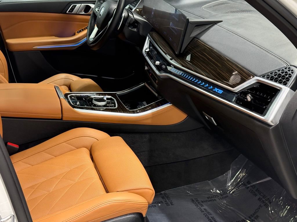 Certified 2024 BMW X5 xDrive50e image 31