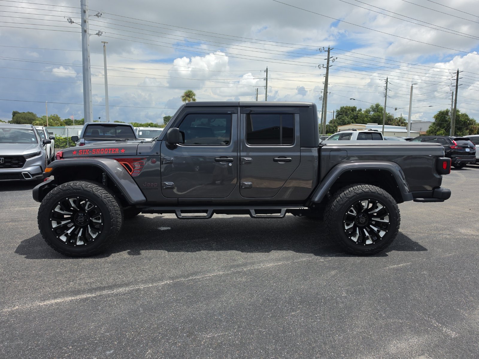Used 2022 Jeep Gladiator Rubicon w/ Trailer Tow Package AWD/4WD image 6