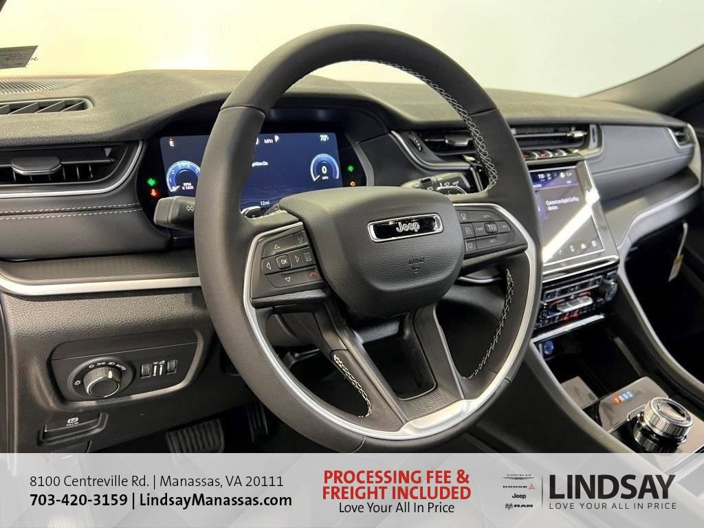 New 2025 Jeep Grand Cherokee L Laredo w/ Luxury Tech Group I image 23