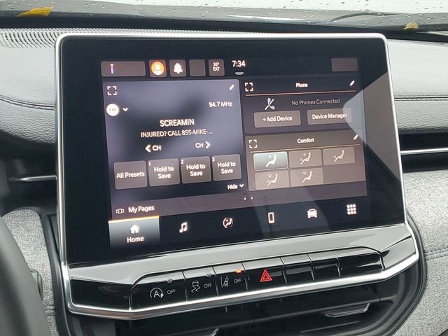 Used 2023 Jeep Compass Latitude image 23