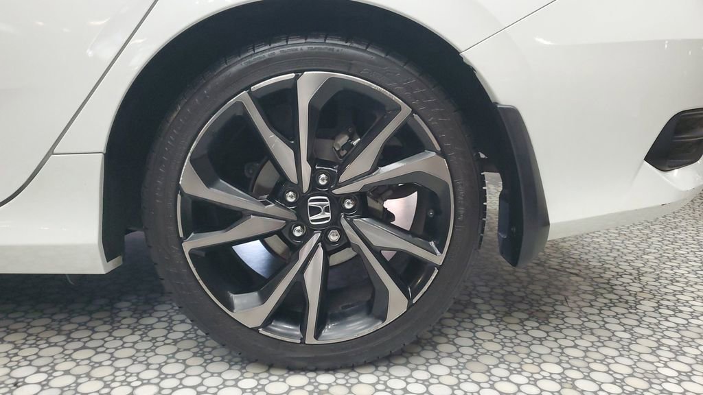 Used 2019 Honda Civic Sport image 6