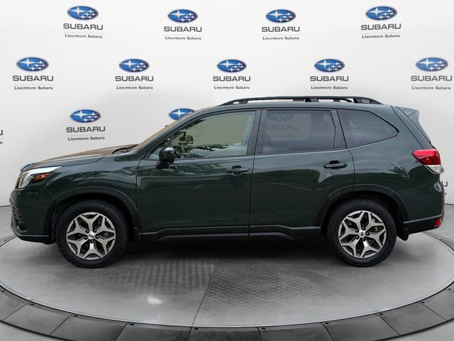 Used 2023 Subaru Forester Premium image 7