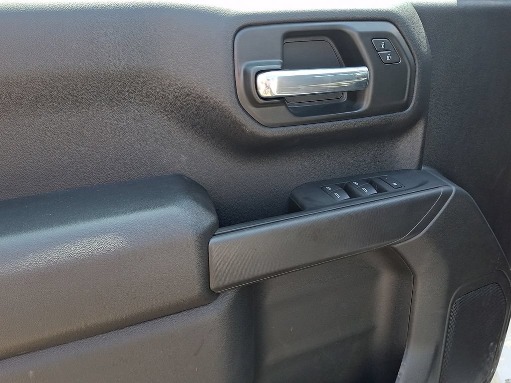 Used 2026 Chevrolet Silverado 1500 W/T w/ Trailering Package AWD/4WD image 12