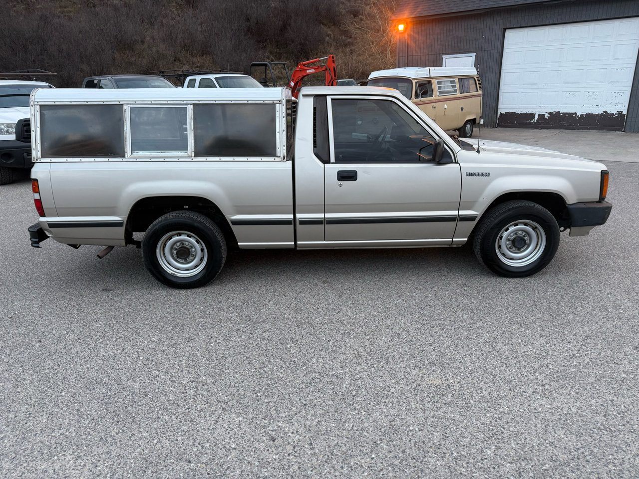 Used 1992 Mitsubishi Mighty Max 2WD Regular Cab image 6