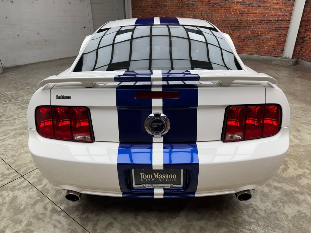 Used 2006 Ford Mustang GT Premium RWD image 4