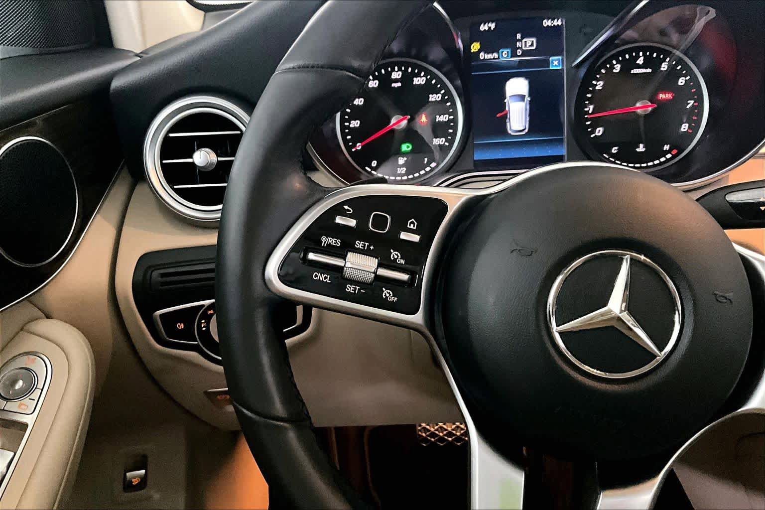 Used 2021 Mercedes-Benz GLC 300 4MATIC image 24