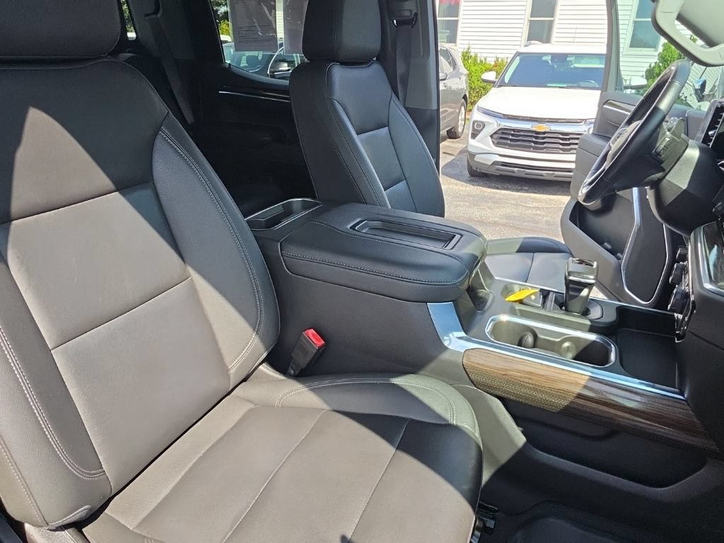Certified 2022 Chevrolet Silverado 1500 LT Trail Boss w/ LT Trail Boss Premium Package AWD/4WD image 25