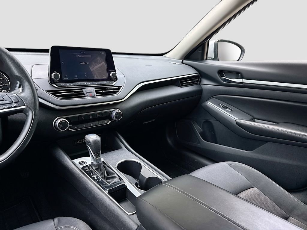 Used 2022 Nissan Altima 2.5 SV image 18