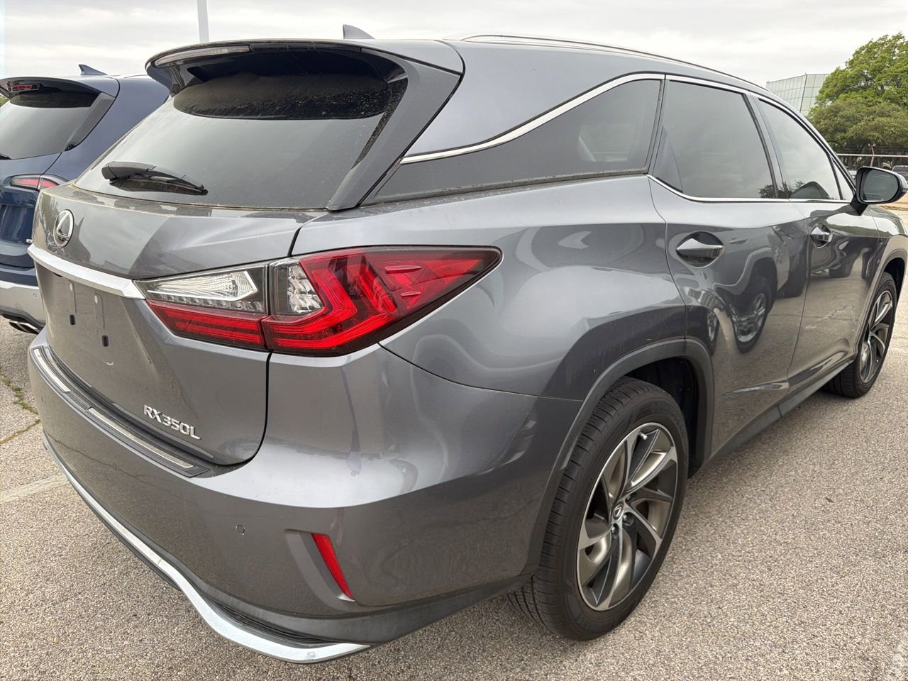 Used 2019 Lexus RX 350L Luxury w/ Accessory Package image 6