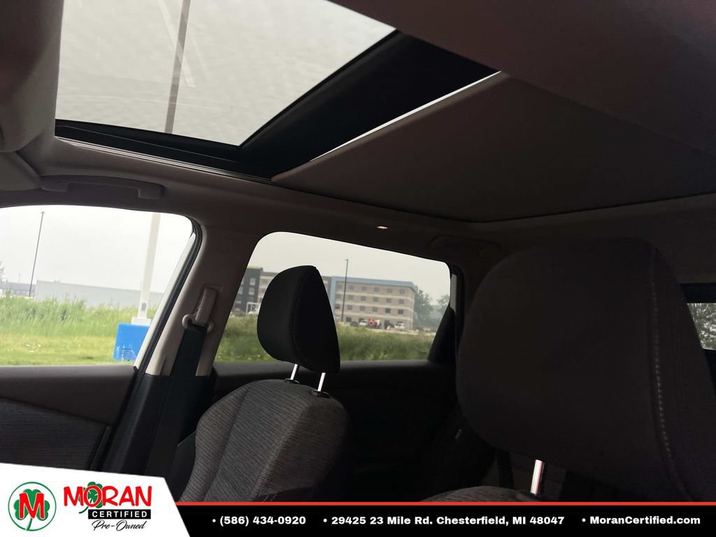 Used 2021 Nissan Rogue SV AWD/4WD image 17