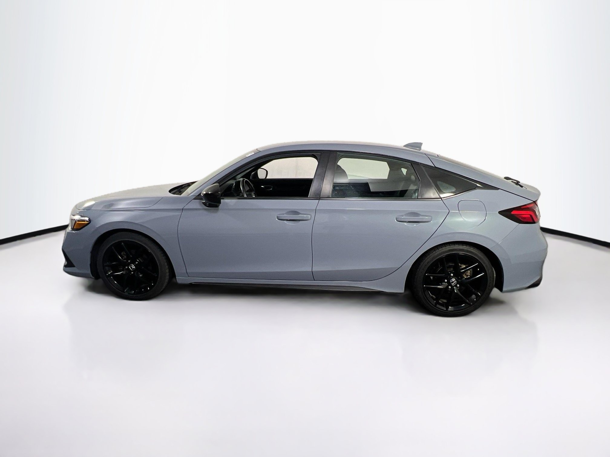 Used 2023 Honda Civic Sport image 8