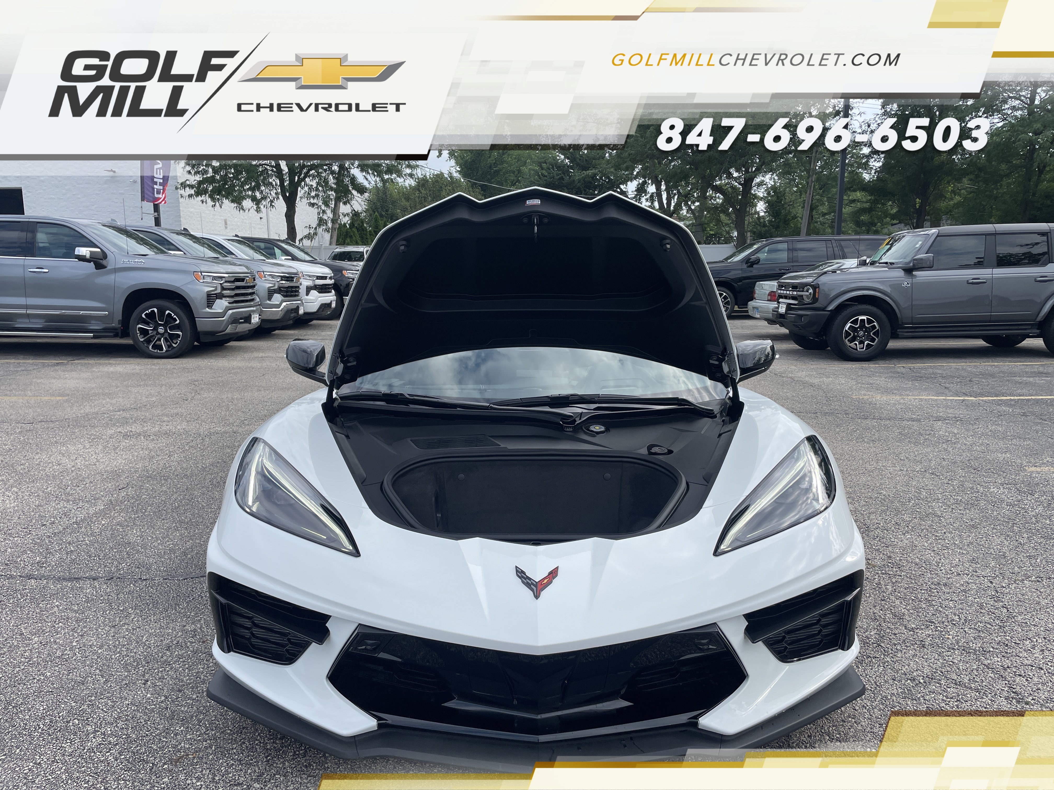 Used 2025 Chevrolet Corvette Stingray Preferred Conv w/ Stealth Interior Trim Package RWD image 11