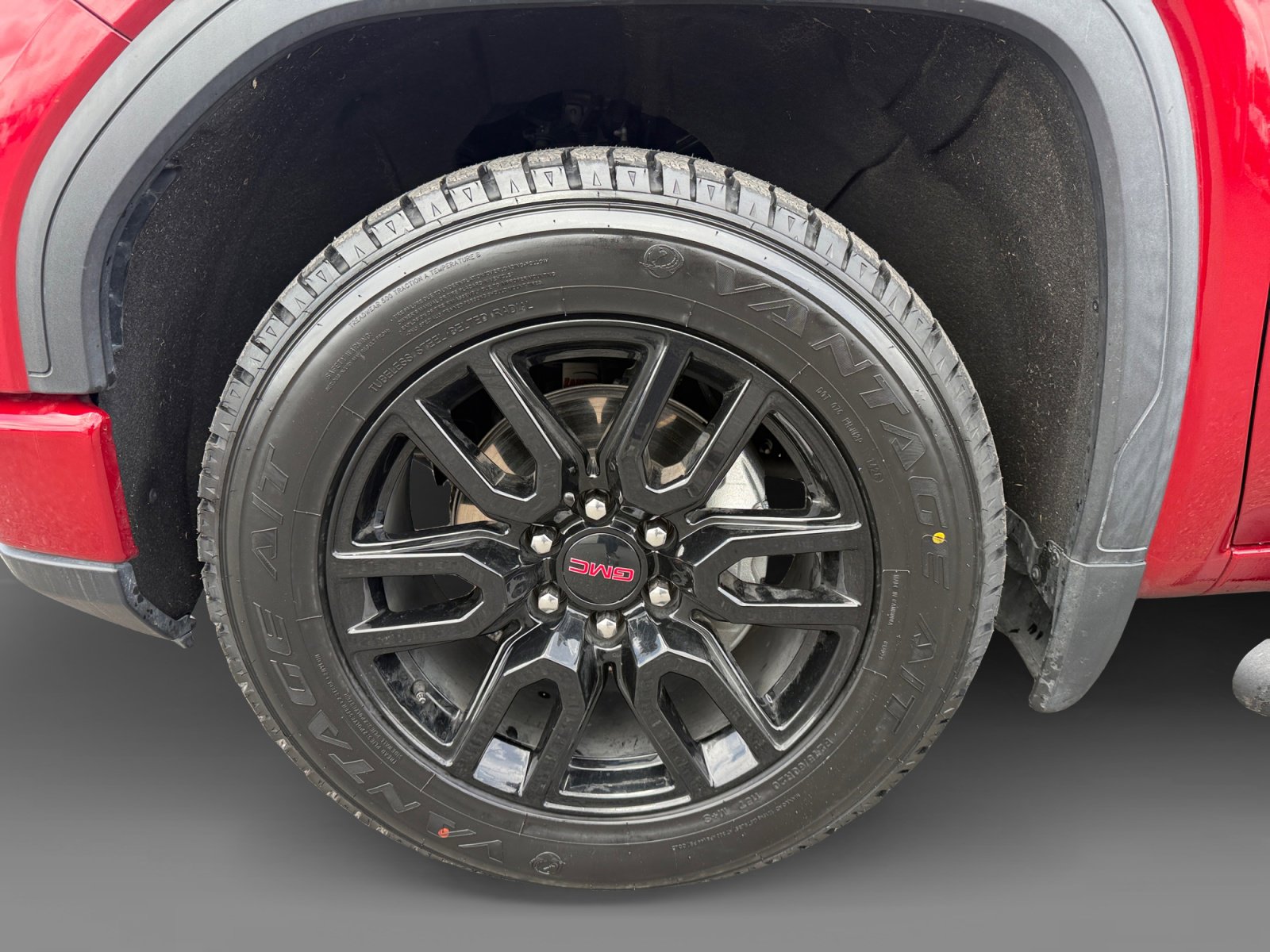 Used 2022 GMC Sierra 1500 Elevation AWD/4WD image 9