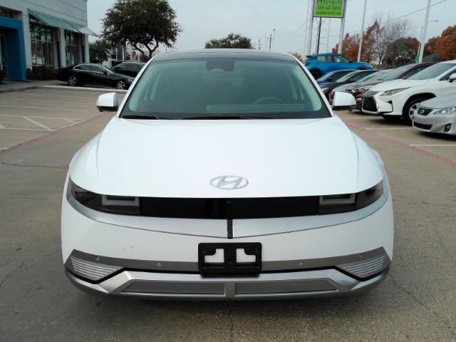 Used 2024 Hyundai Ioniq 5 Limited image 2