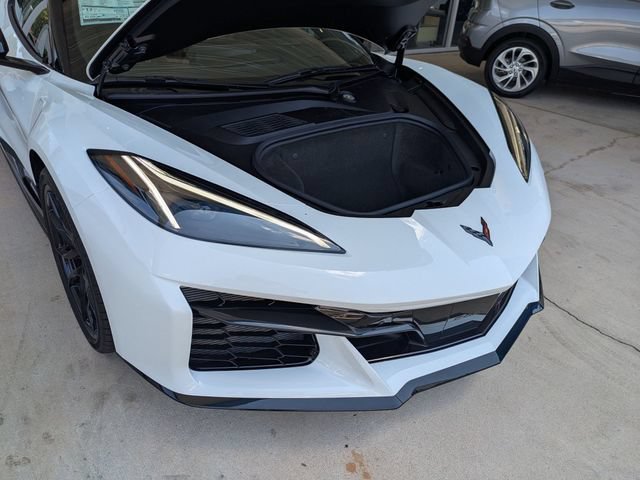 New 2027 Chevrolet Corvette Grand Sport RWD image 31