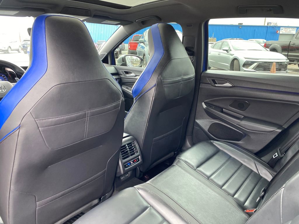 Used 2023 Volkswagen Golf R image 15