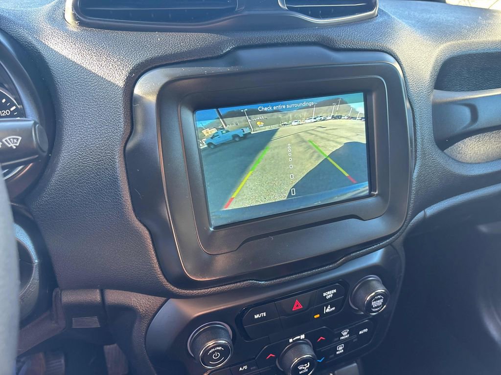 Used 2021 Jeep Renegade Sport w/ Sport Appearance Group image 17