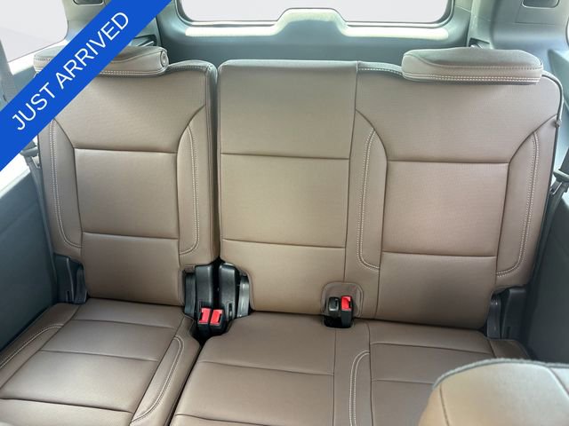 New 2026 Chevrolet Suburban High Country w/ Sun And Tow Package AWD/4WD image 24